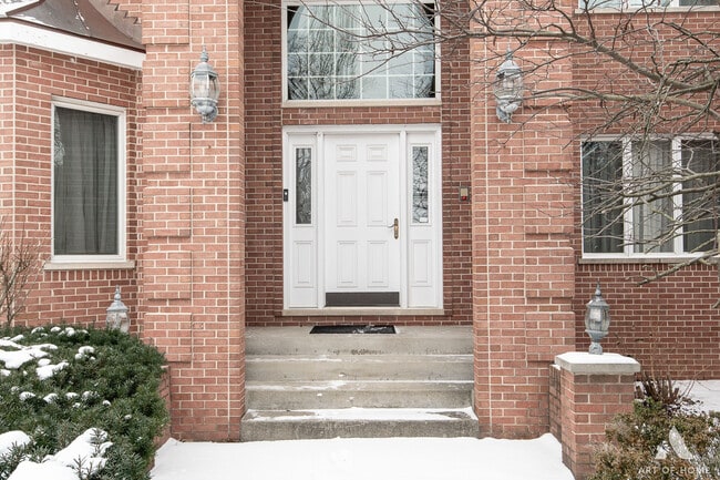 Building Photo - 15141 Arbor Dr