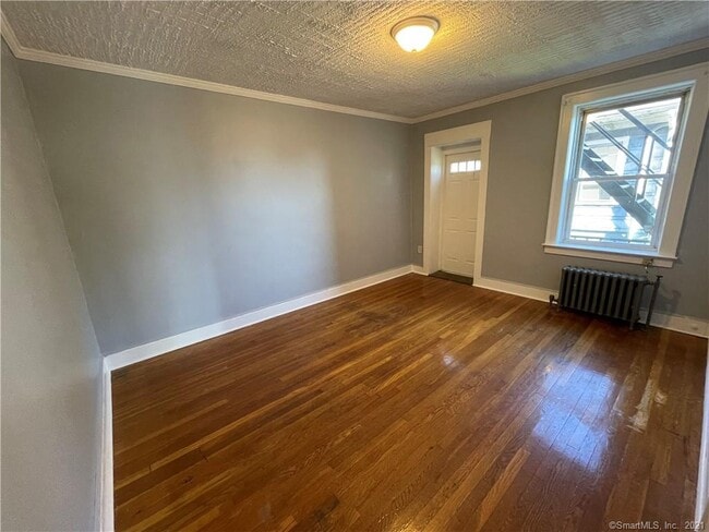 Building Photo - 70 Circular Ave