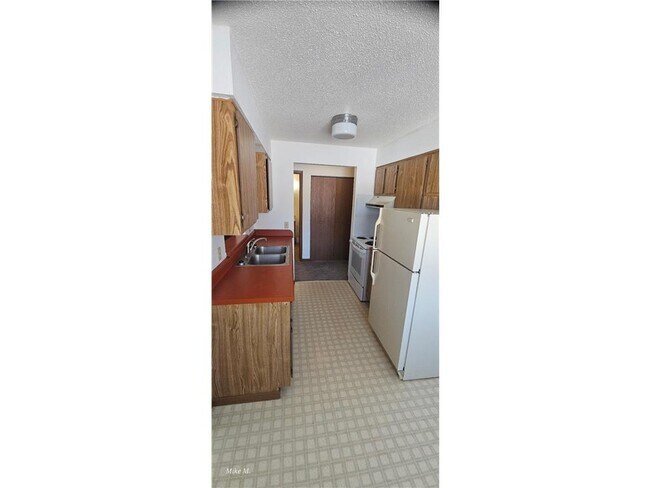 Foto del edificio - 16 Green River Rd