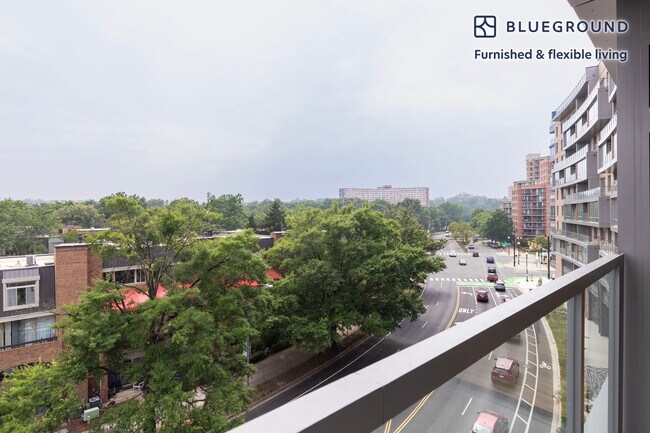 Foto del edificio - 1446 S Grant St