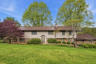 Building Photo - 1721 Plank Dr