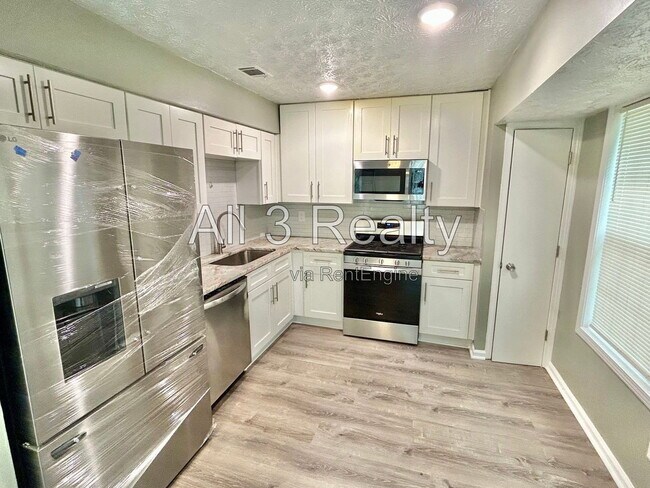 Foto del edificio - 5771 Rock Rd
