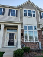 Building Photo - 6548 Lilac Blvd