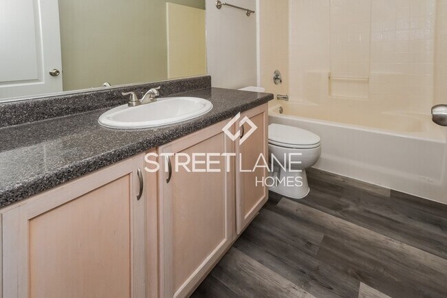 Building Photo - 3 Bedroom in South Las Vegas!