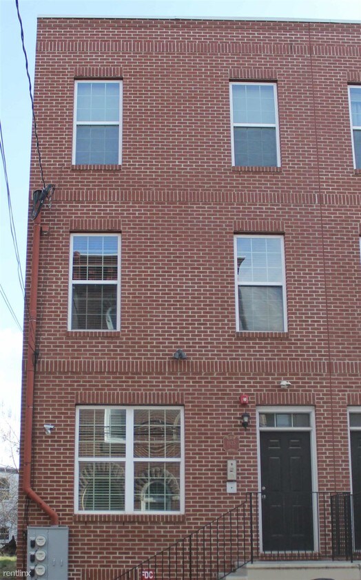 Building Photo - 1935 N 7th St