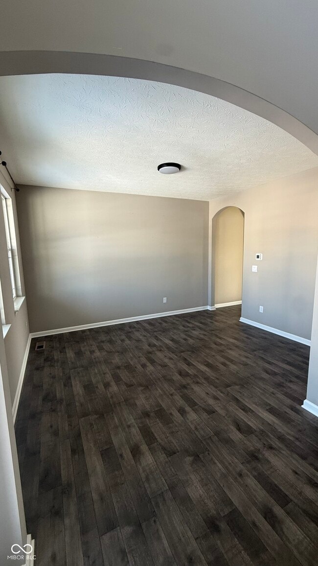 Foto del edificio - 6923 Bryant Pl