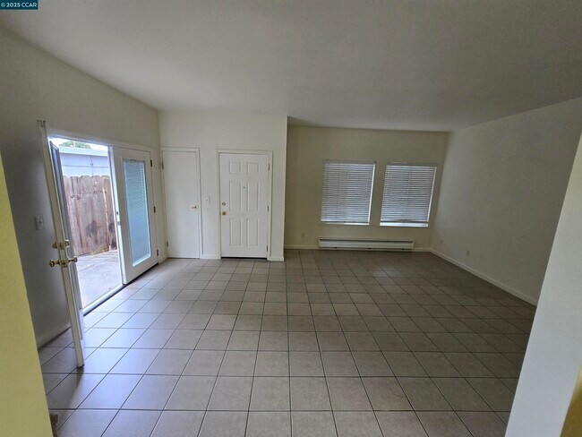 Building Photo - 1520 S 55th St