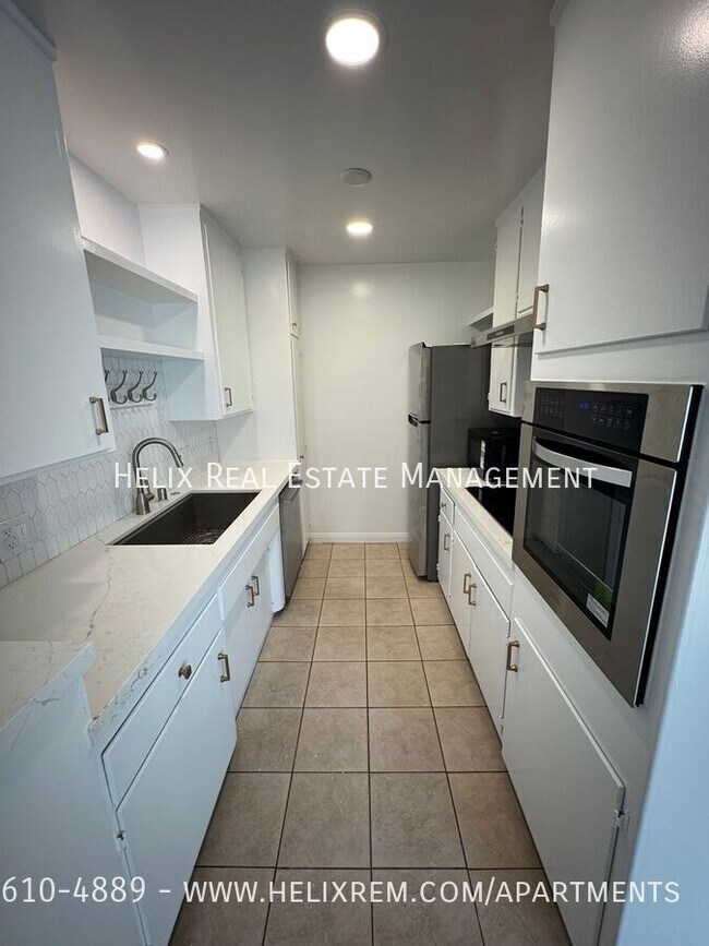 Foto del edificio - 801 E 1st St