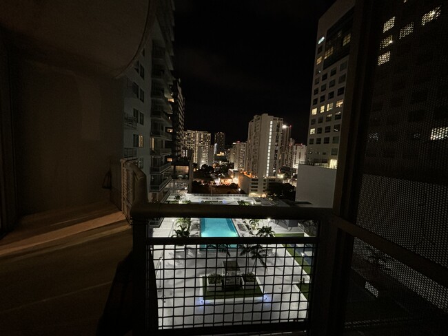 Foto del edificio - 690 SW 1st Ct