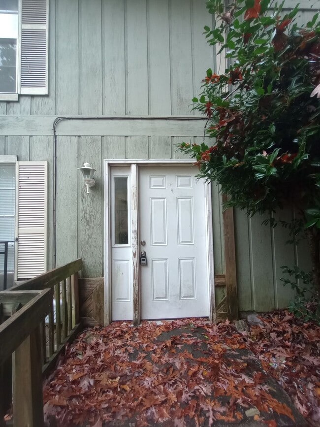 Building Photo - 2 Bedroom Duplex in Brainerd