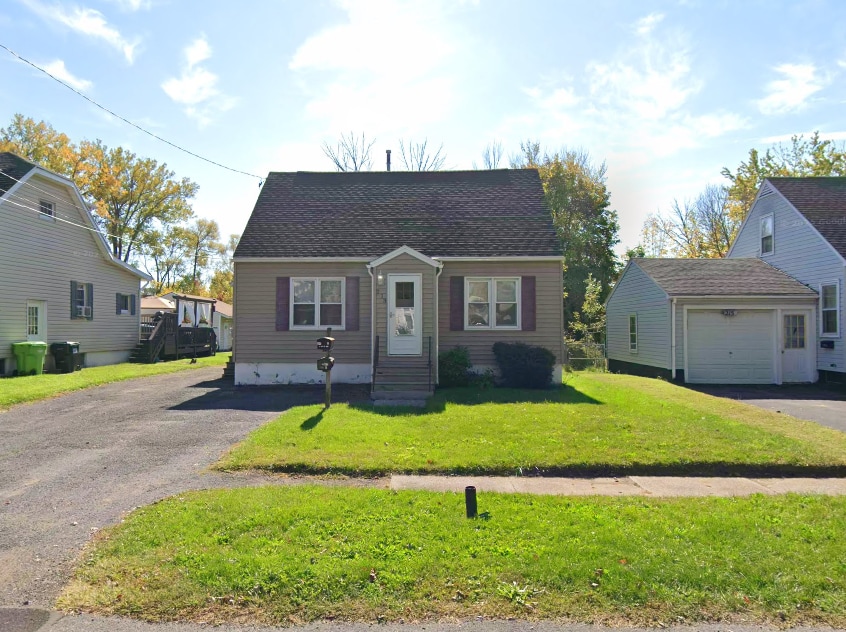 Photo - 213 Garden City Drive, Unit 1 (3BR)