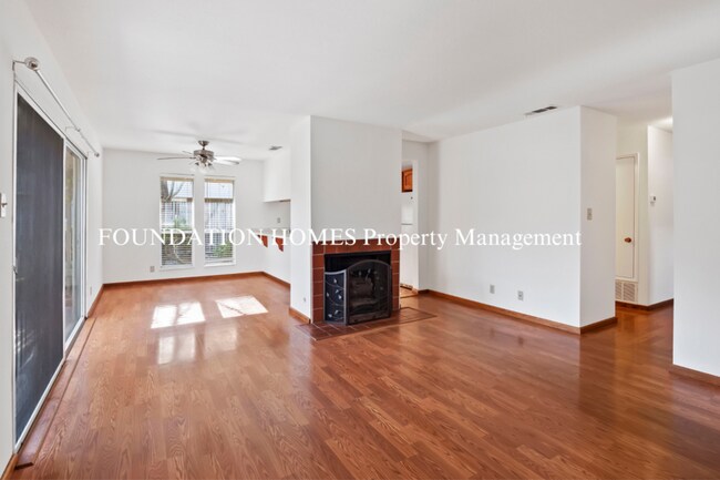 Foto del edificio - 158 Roundtree Blvd