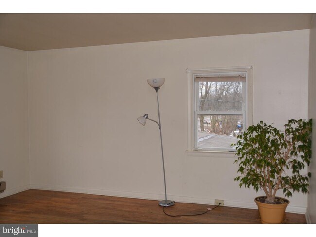 Building Photo - 116 Richlandtown Pike