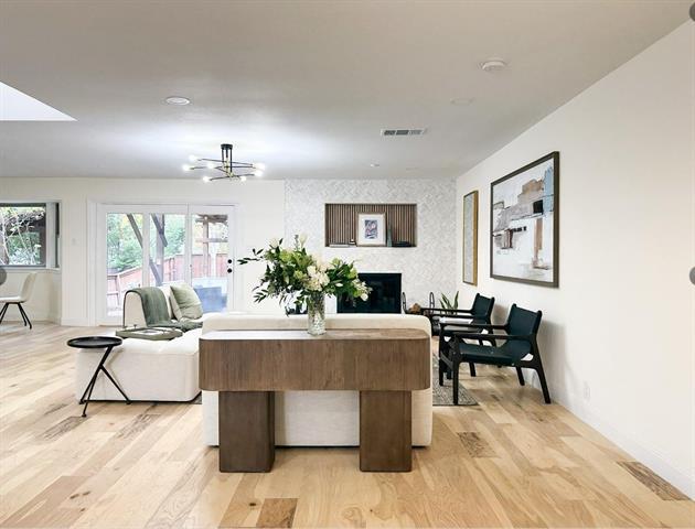 Building Photo - 3637 Midpines Dr