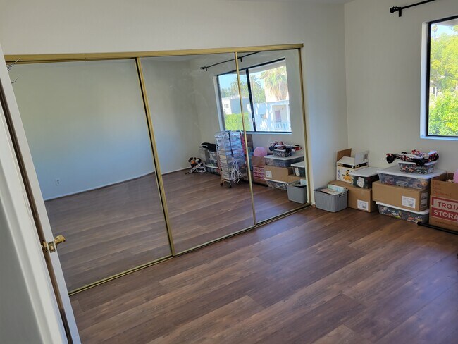 Foto del edificio - 624 W Stocker St