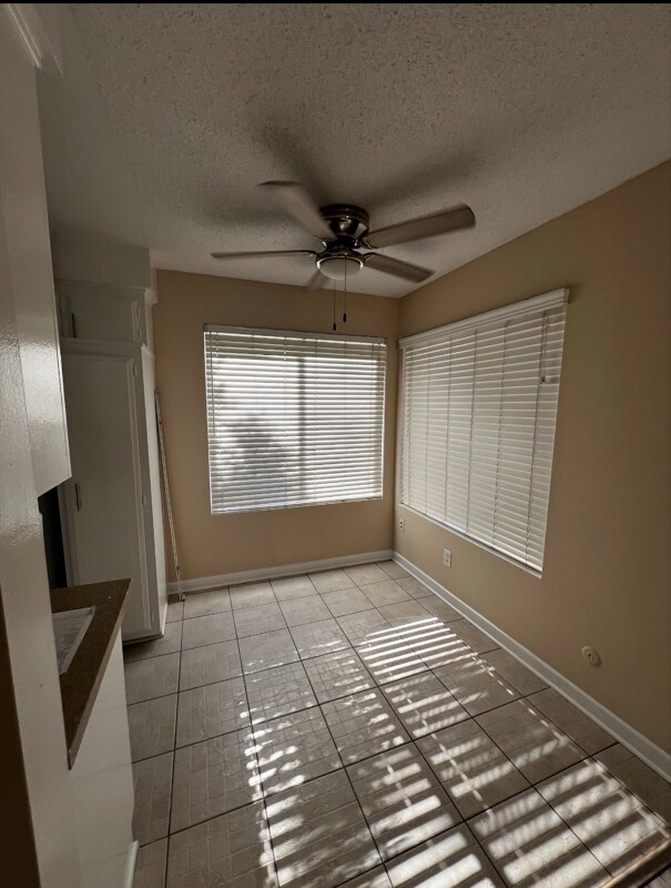 Foto del edificio - 2435 W 227th St