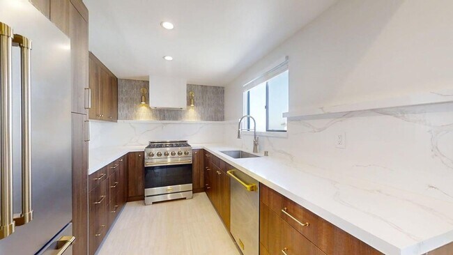 Foto del edificio - 2438 Myrtle Ave