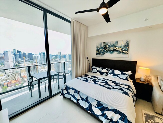 Foto del edificio - 159 NE 6th St