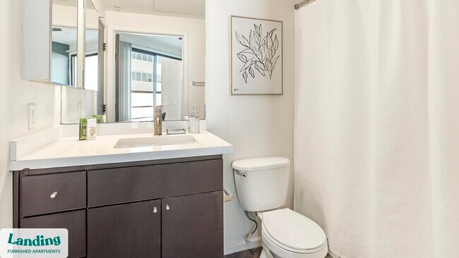 Building Photo - 1001 E Playa Del Norte Dr