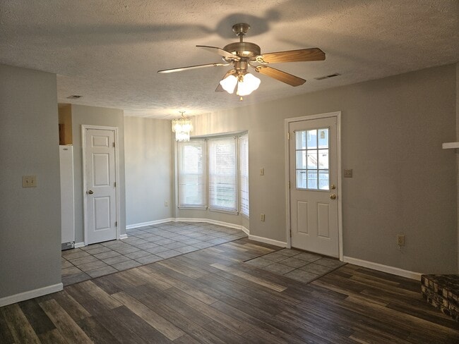 Building Photo - 5441 Archer Rd