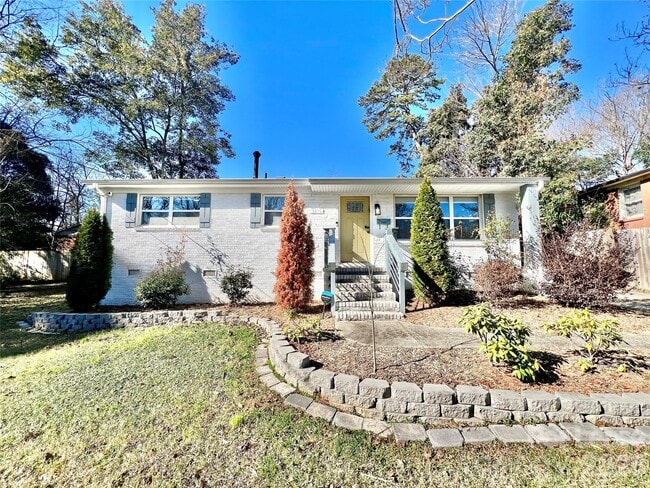 Building Photo - 3205 Brixton Ct