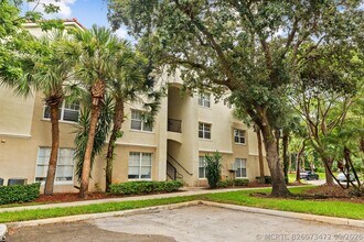 Building Photo - 5900 W Sample Rd