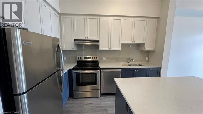 Building Photo - 200 Lagerfeld Dr