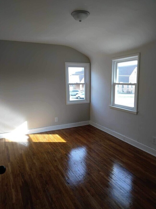 Foto del edificio - 217 W Cass St