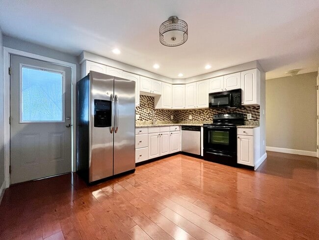 Foto del edificio - 11 Jones Landing