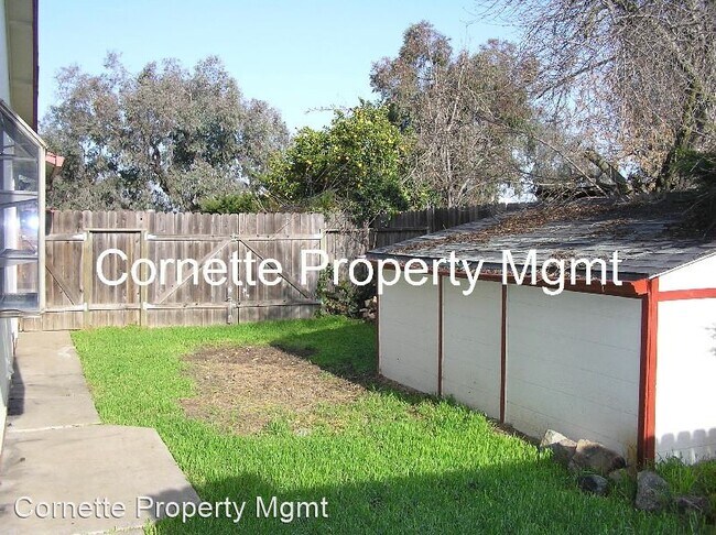 Building Photo - 3 br, 2 bath House - 3223 Hogarth Drive
