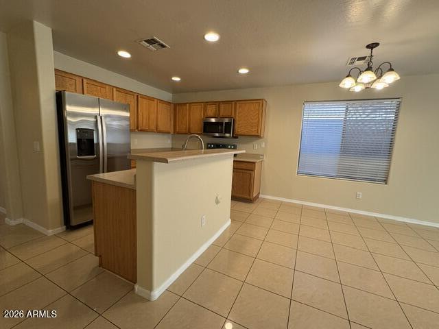 Foto del edificio - 632 S 152nd Ln
