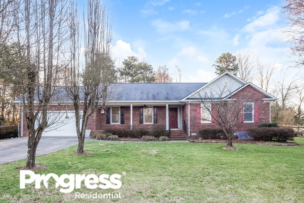 2633 Saddlewood Cir SW, Concord, NC 28027 House Rental in Concord, NC