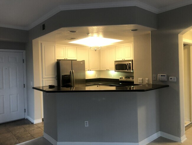 Foto del edificio - 9253 Regents Rd