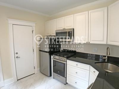 Building Photo - bedroom in Cambridge MA 02138