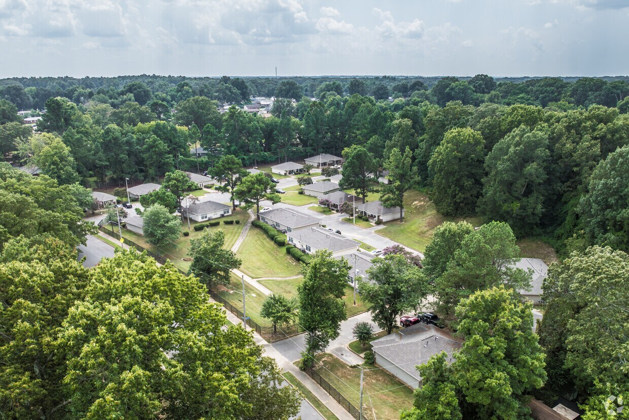 Aerial Photo - Westwood Manor Elderly Cottages