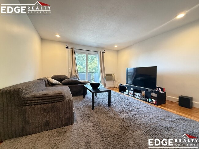 Photo - 15 Euston Rd. Unit 19 Apartment