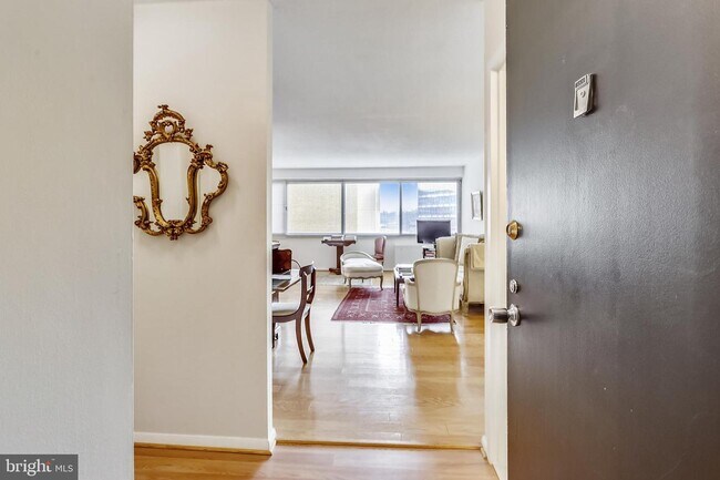 Foto del edificio - 4515 Willard Ave