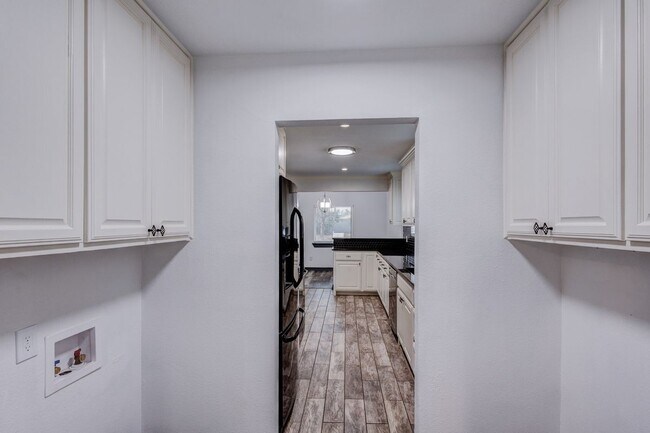 Foto del edificio - 2540 Prichard Ln