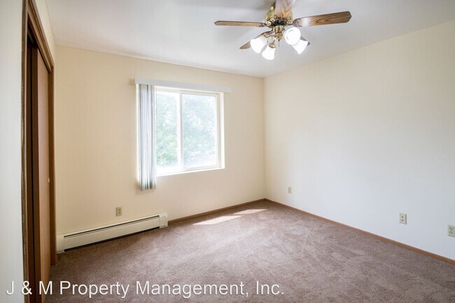 Foto del edificio - 2400 N 8th St