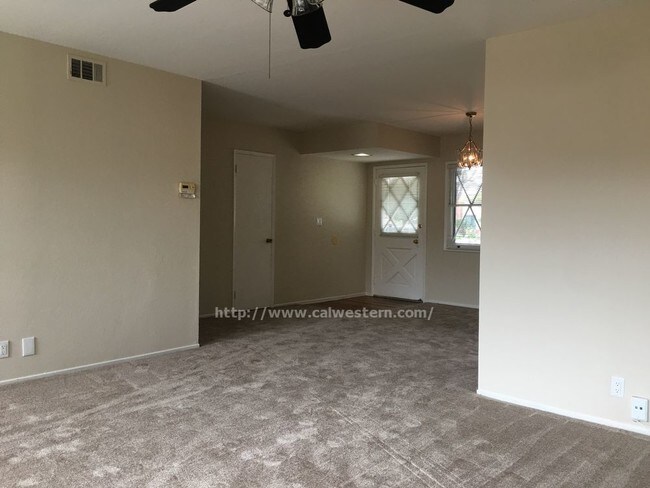Building Photo - Home For Rent in Sought After Cambrian Park.