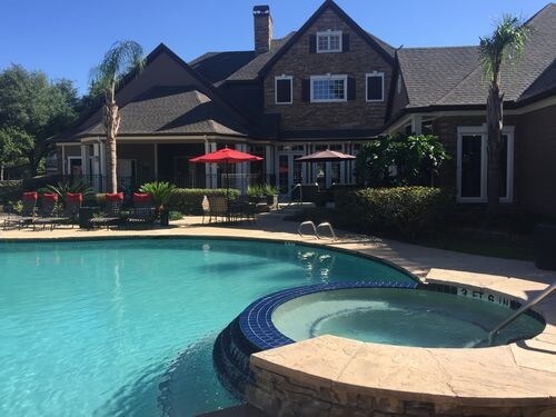 Foto principal - 15125 West Rd