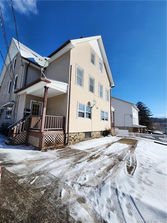 25 Moulthrop St Unit 2nd Fl., Ansonia, CT 06401 Room for Rent in