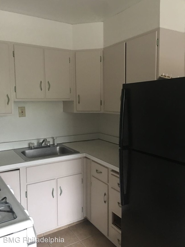 Foto del edificio - 3122 Tyson Ave