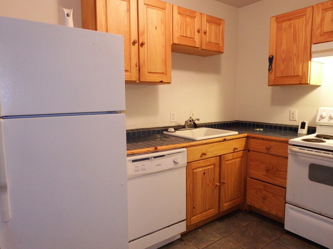 Foto principal - 837 Washington Blvd