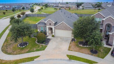 Building Photo - 9851 Willowmoor Lane