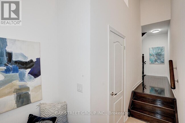 Photo du bâtiment - 10981 Woodbine Ave