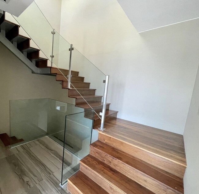 Building Photo - 92 SW 3rd St