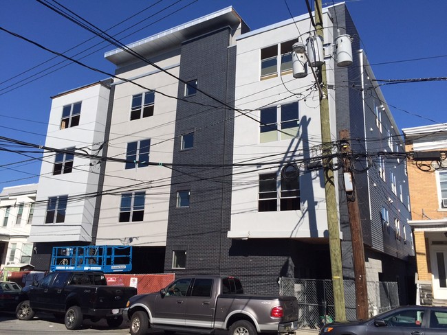 Building Photo - 6817 Polk St