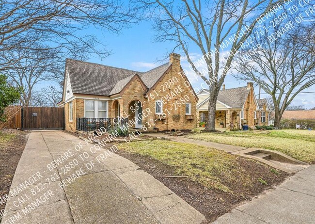 Building Photo - Tudor Style Home in the Heart of Oak Cliff