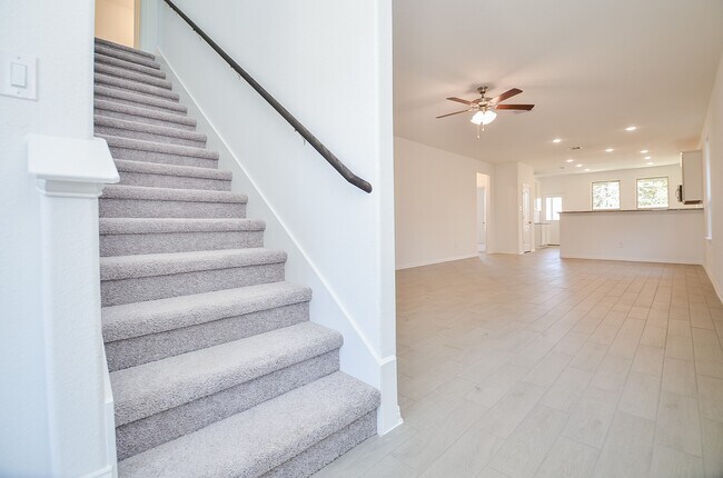 Foto del edificio - 7919 Royal Palm Dr